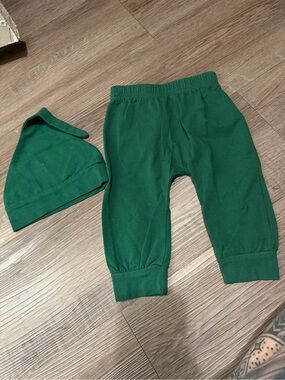 Green Baby Knit Pants and Hat Set- 0-3 months